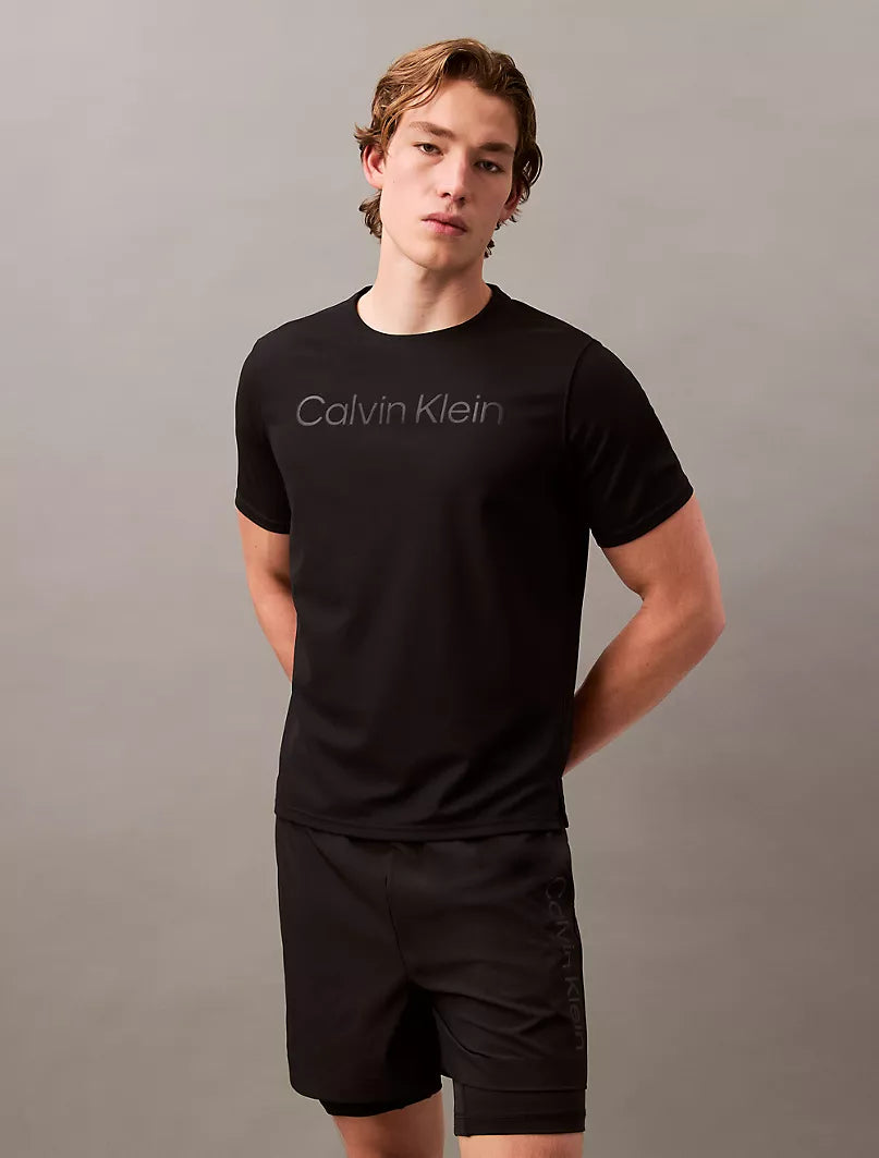 Calvin Klein T-Shirt